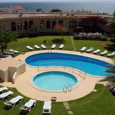 Perfect 1 Bedroom Apartment *
